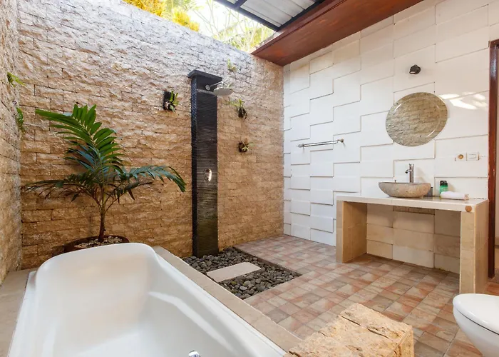 Jungle Serenity 2br Pool Near Center Villa