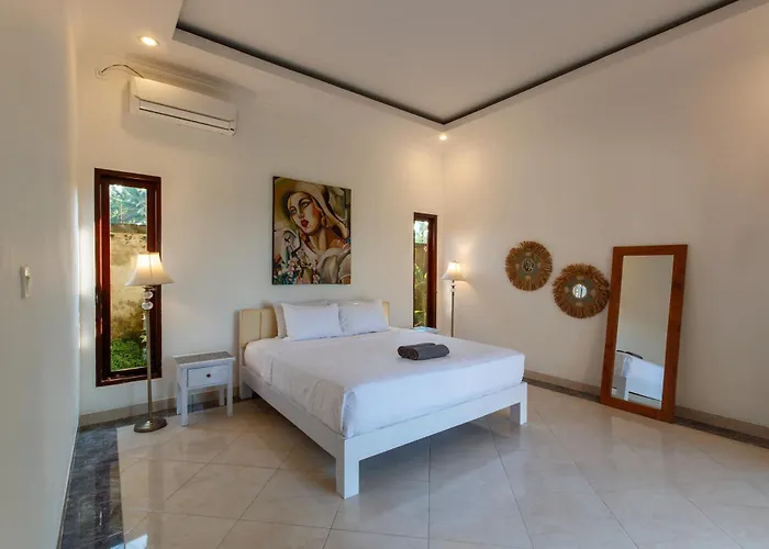 Jungle Serenity 2br Pool Near Center