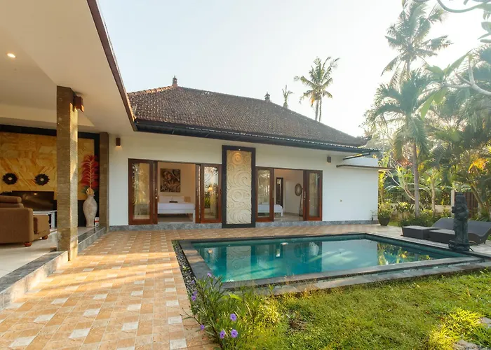 Villa Jungle Serenity 2br Pool Near Center *